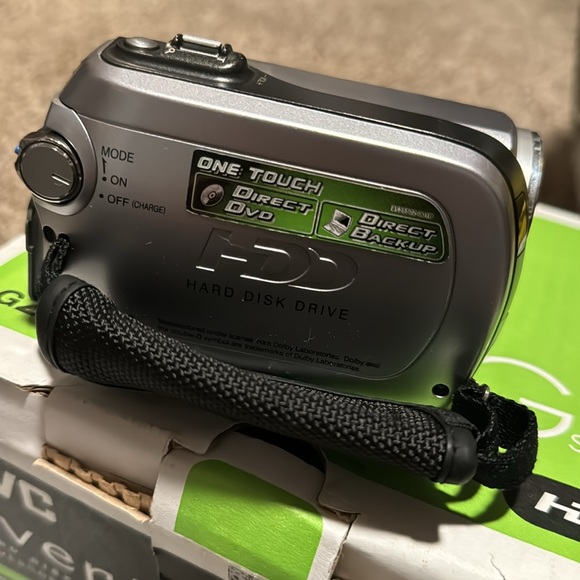 JVC Everio G Series Hard Disk Camcorder 34X Optical Hyper Zoom (GZ-MG140) EUC! - Picture 5 of 16